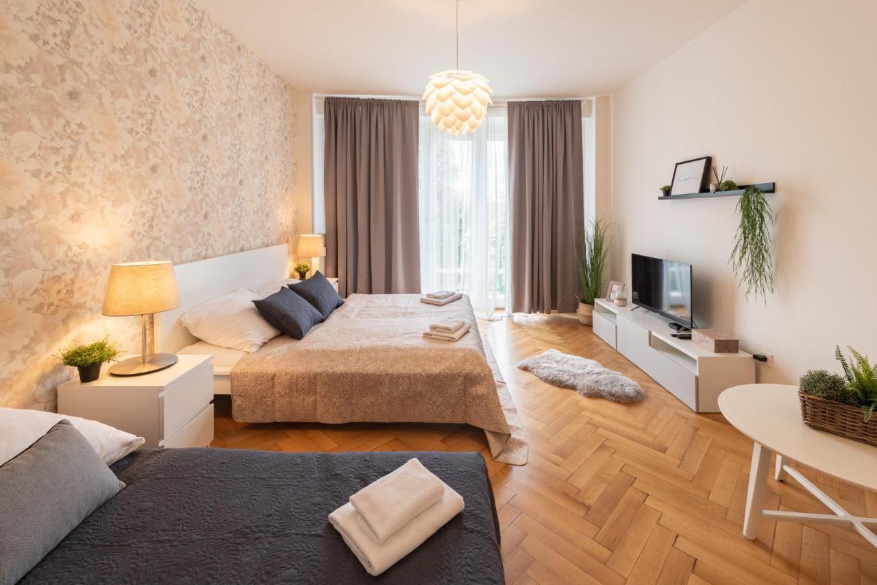Luxury Apartment In Prime Location Praga Zewnętrze zdjęcie