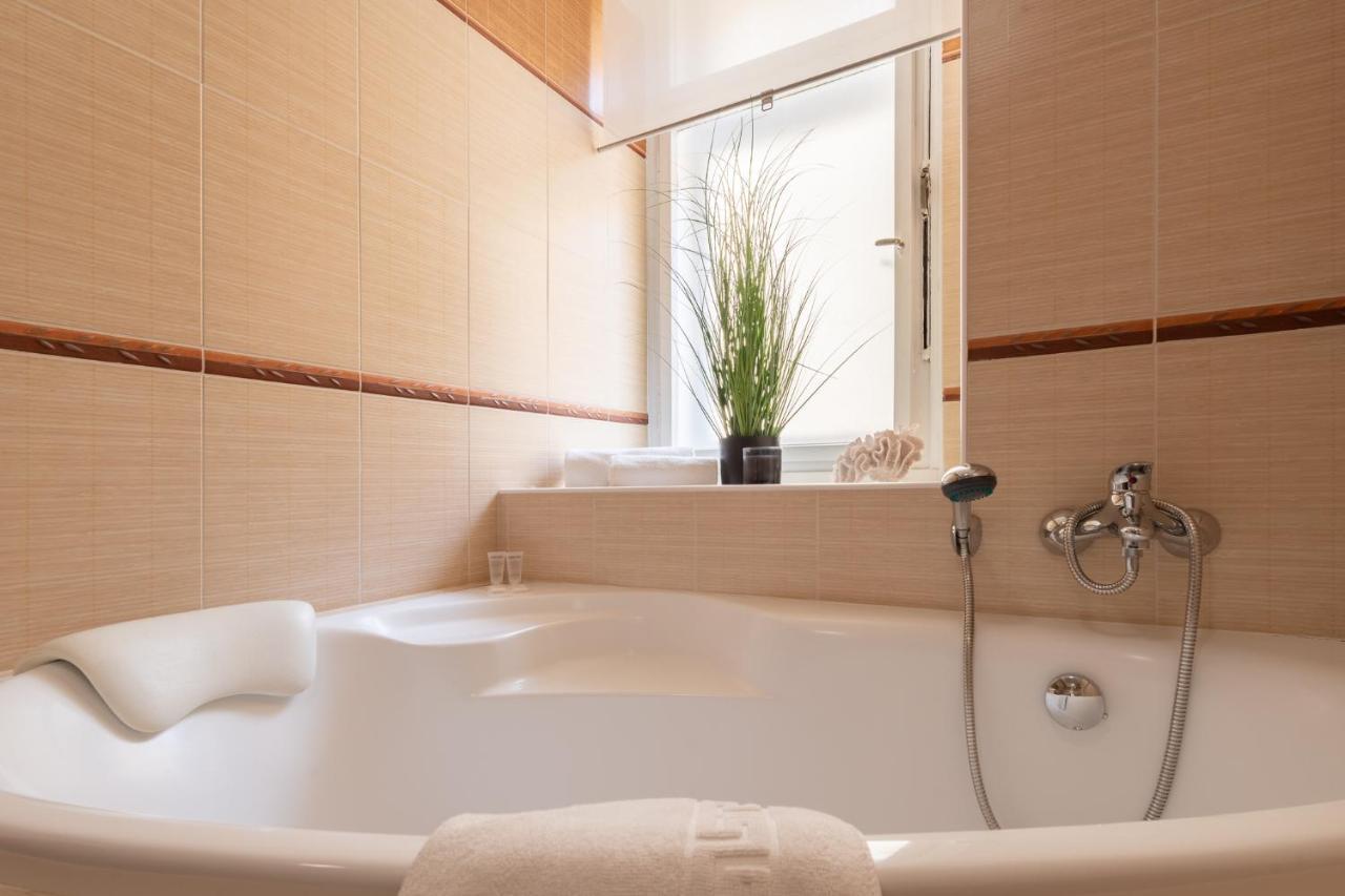 Luxury Apartment In Prime Location Praga Zewnętrze zdjęcie